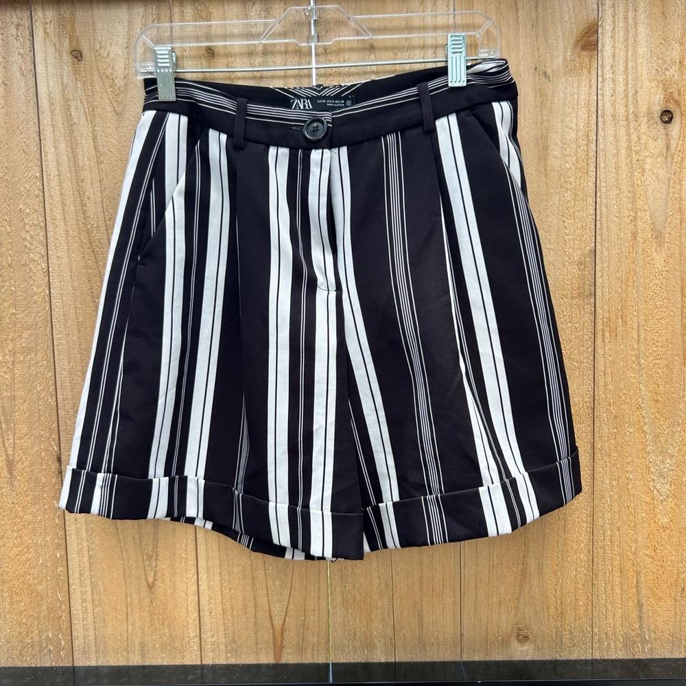 Zara Monochrome Striped Women's Shorts